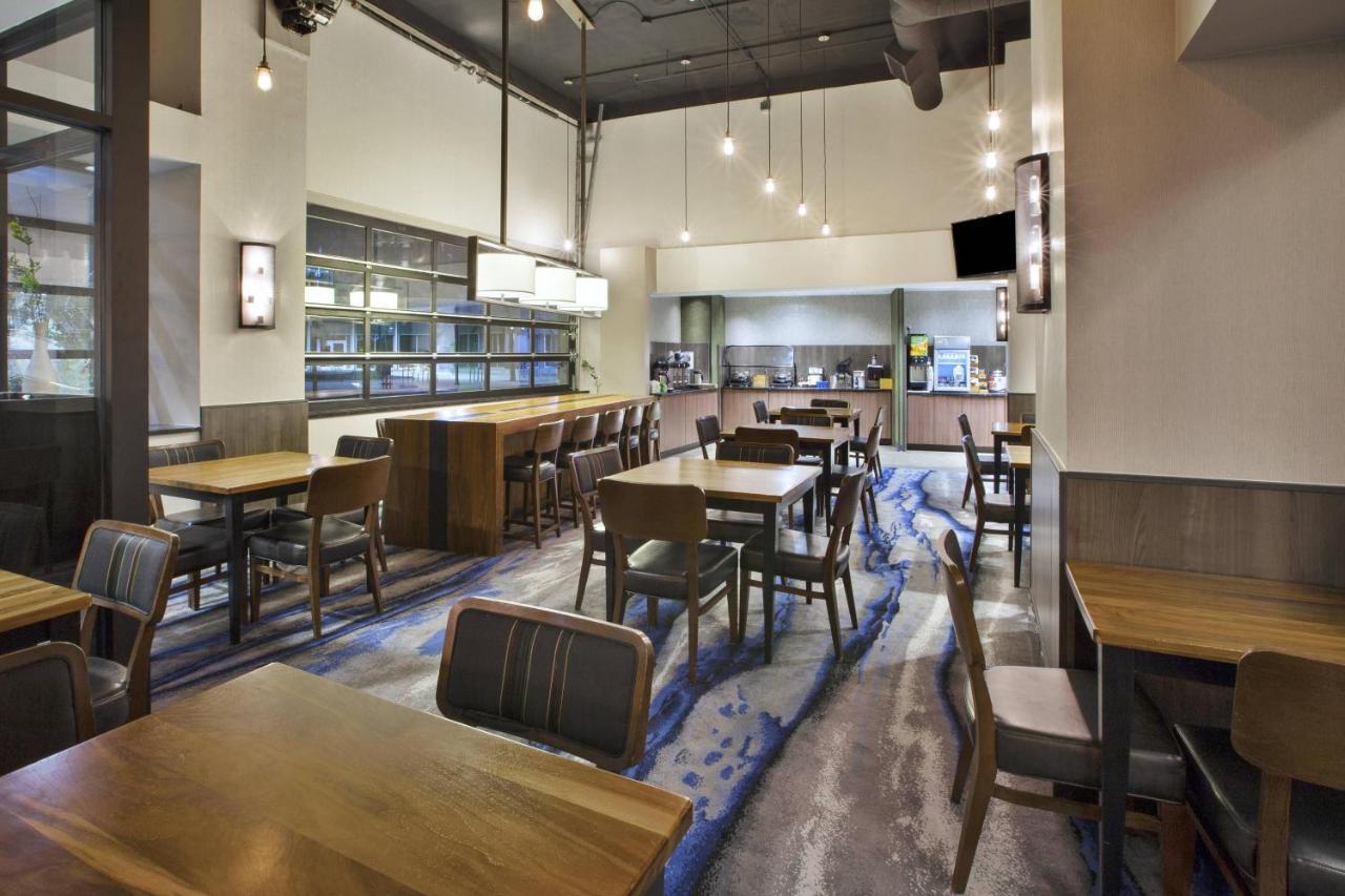 Fairfield Inn & Suites By Marriott Milwaukee Downtown Zewnętrze zdjęcie