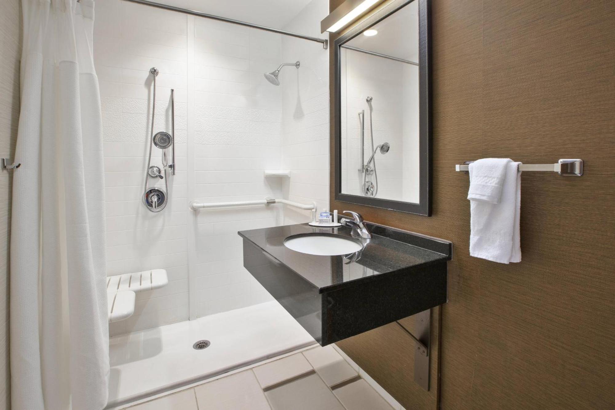 Fairfield Inn & Suites By Marriott Milwaukee Downtown Zewnętrze zdjęcie