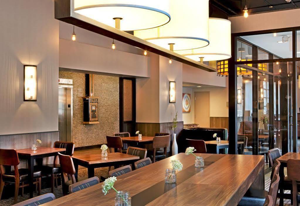 Fairfield Inn & Suites By Marriott Milwaukee Downtown Zewnętrze zdjęcie