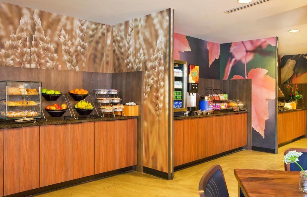 Fairfield Inn & Suites By Marriott Milwaukee Downtown Zewnętrze zdjęcie