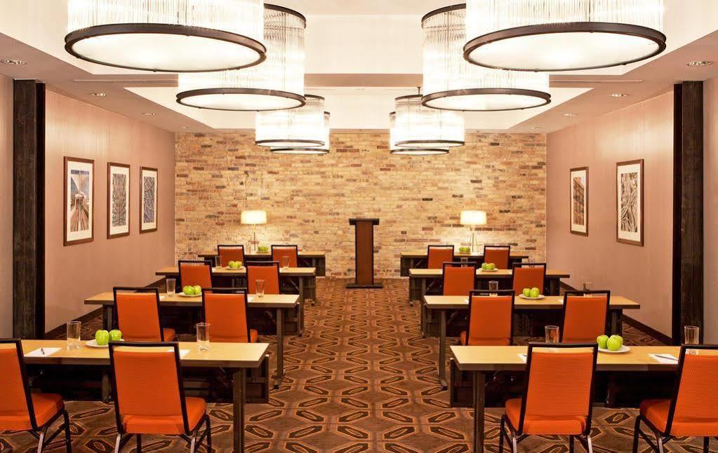 Fairfield Inn & Suites By Marriott Milwaukee Downtown Zewnętrze zdjęcie